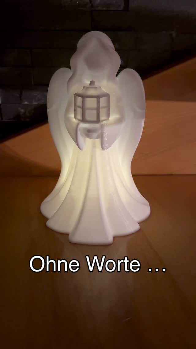 Ohne Worte…

Als dieser Engel aus unserem 3D-Drucker zum ersten Mal geleuchtet hat, musst…
